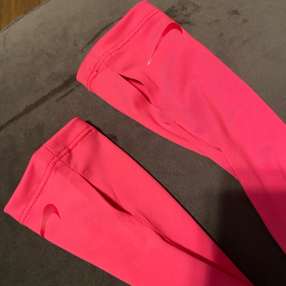 Nike arm sleeves - Picture 3 of 3